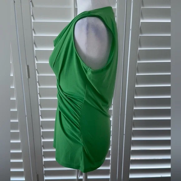 New York & Company Emerald Green Sleeveless Ruched Top Size Small - Picture 4 of 9